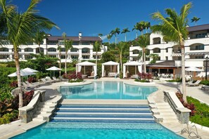2 outdoor pools, pool cabanas (surcharge), pool umbrellas