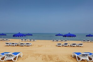 Private beach, sun-loungers, beach umbrellas