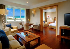 Down duvets, pillow-top beds, minibar, in-room safe - Sheraton Club des Pins Resort (Algiers)