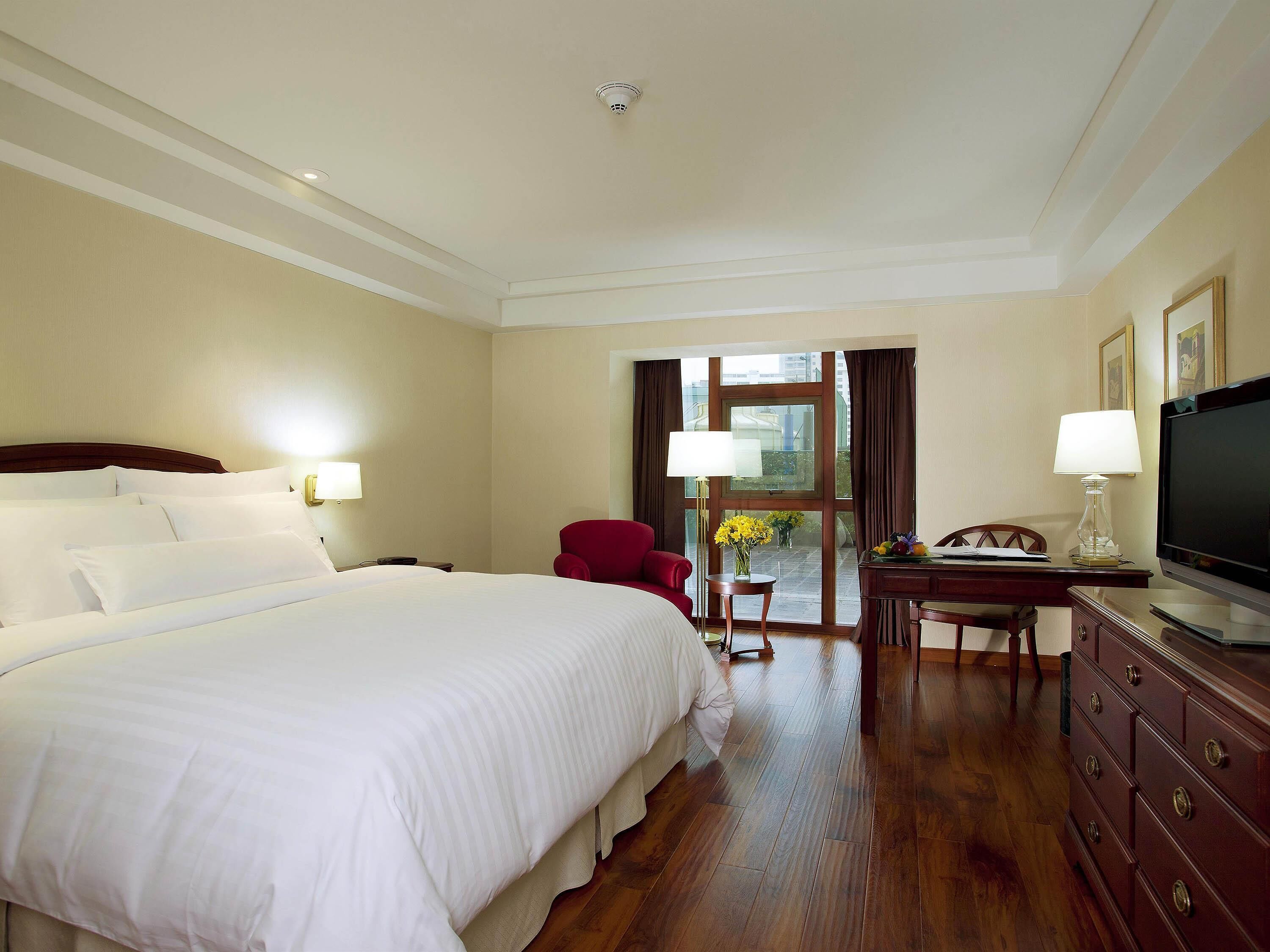 Premier Room, 1 King Bed