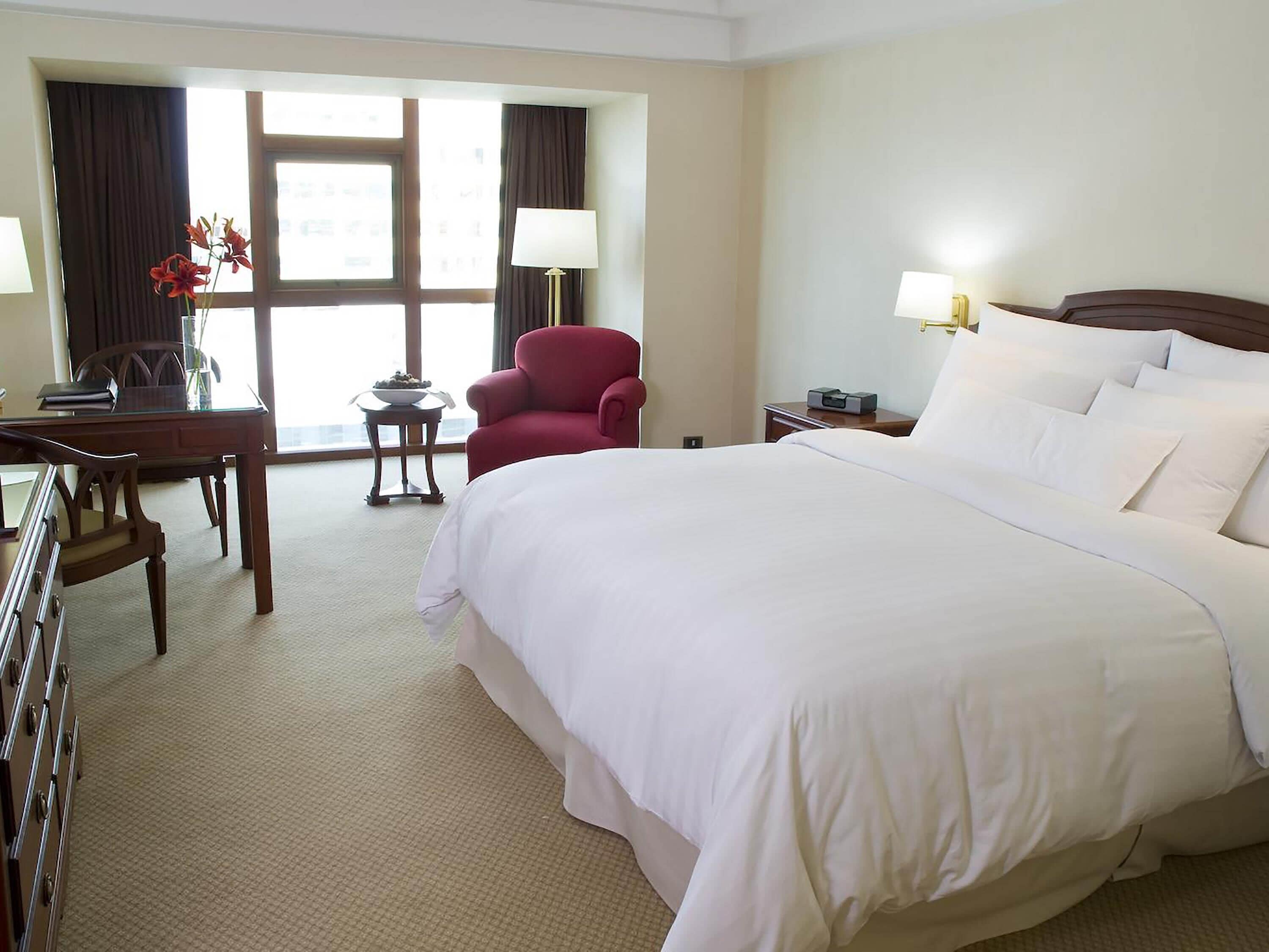 Swiss, Room, 1 King Bed