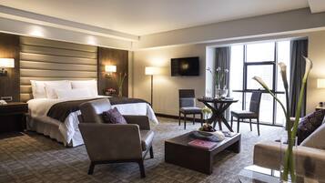 Habitación Grand, 1 cama de matrimonio grande | Ropa de cama de alta calidad y edredones de plumas