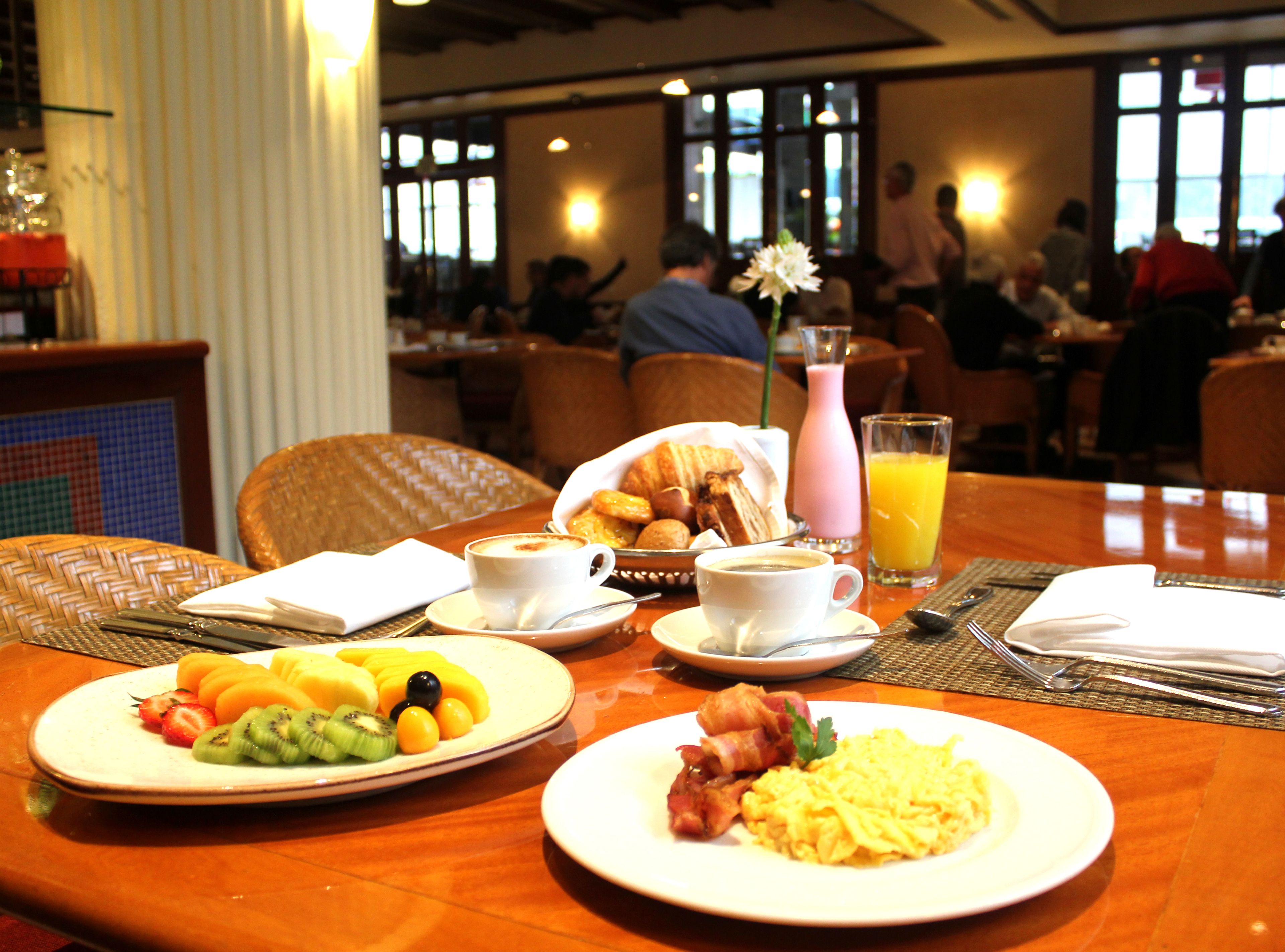 daily continental breakfast for a fee