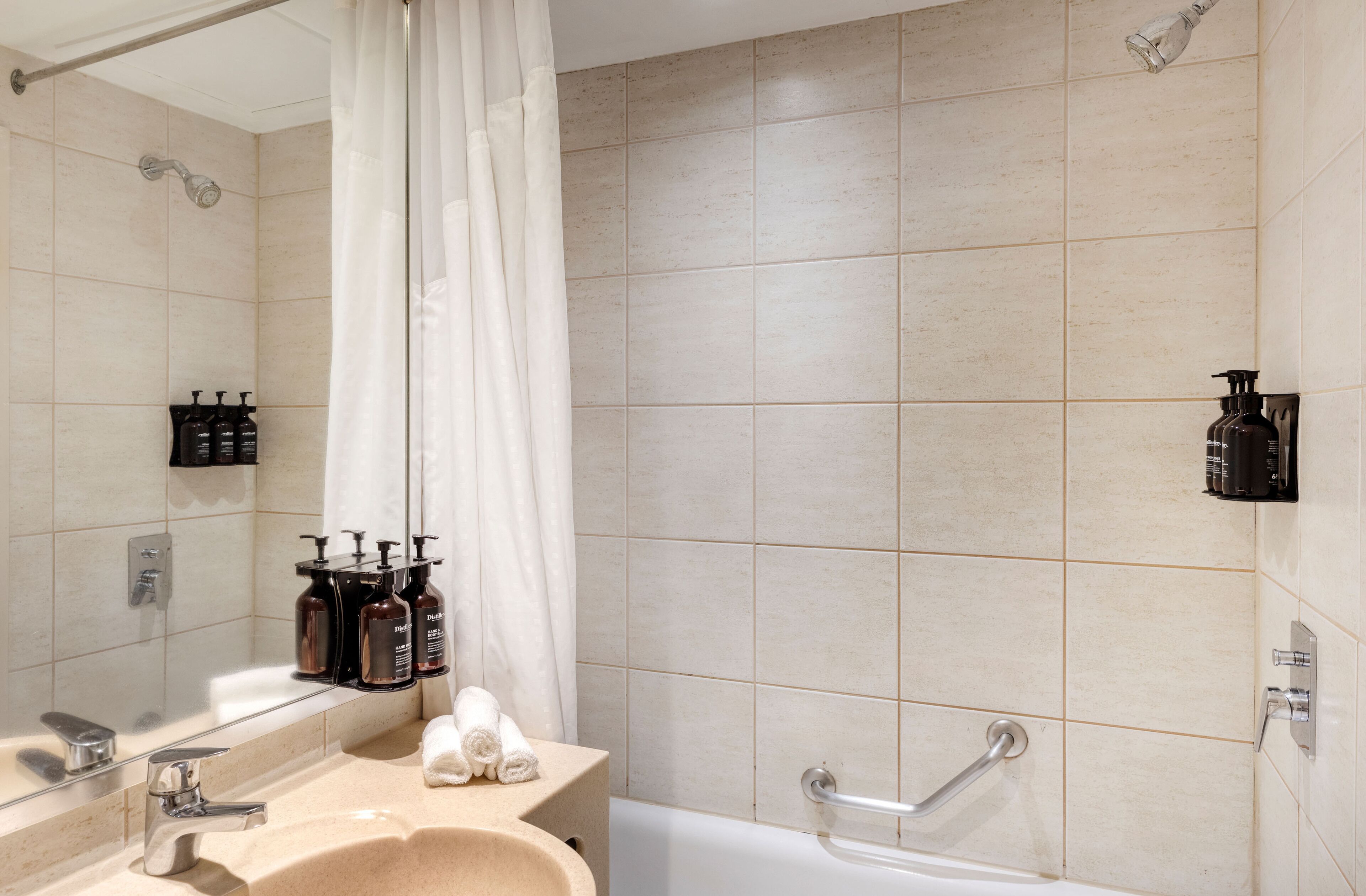 superior room, 2 double beds | bathroom | combined shower/bathtub, free toiletries, hair dryer, towels