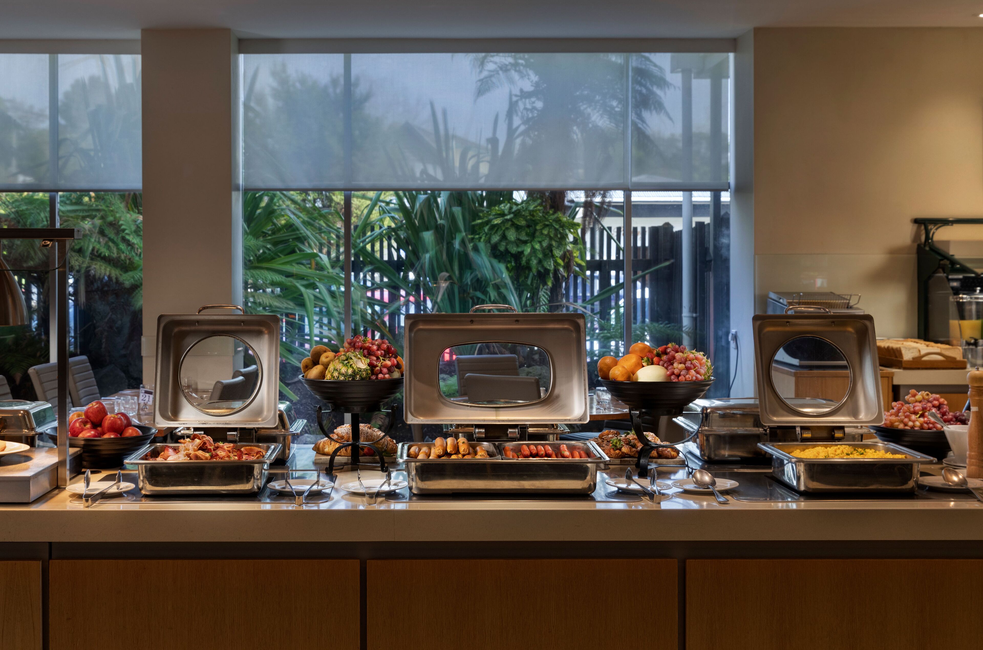 daily buffet breakfast for a fee