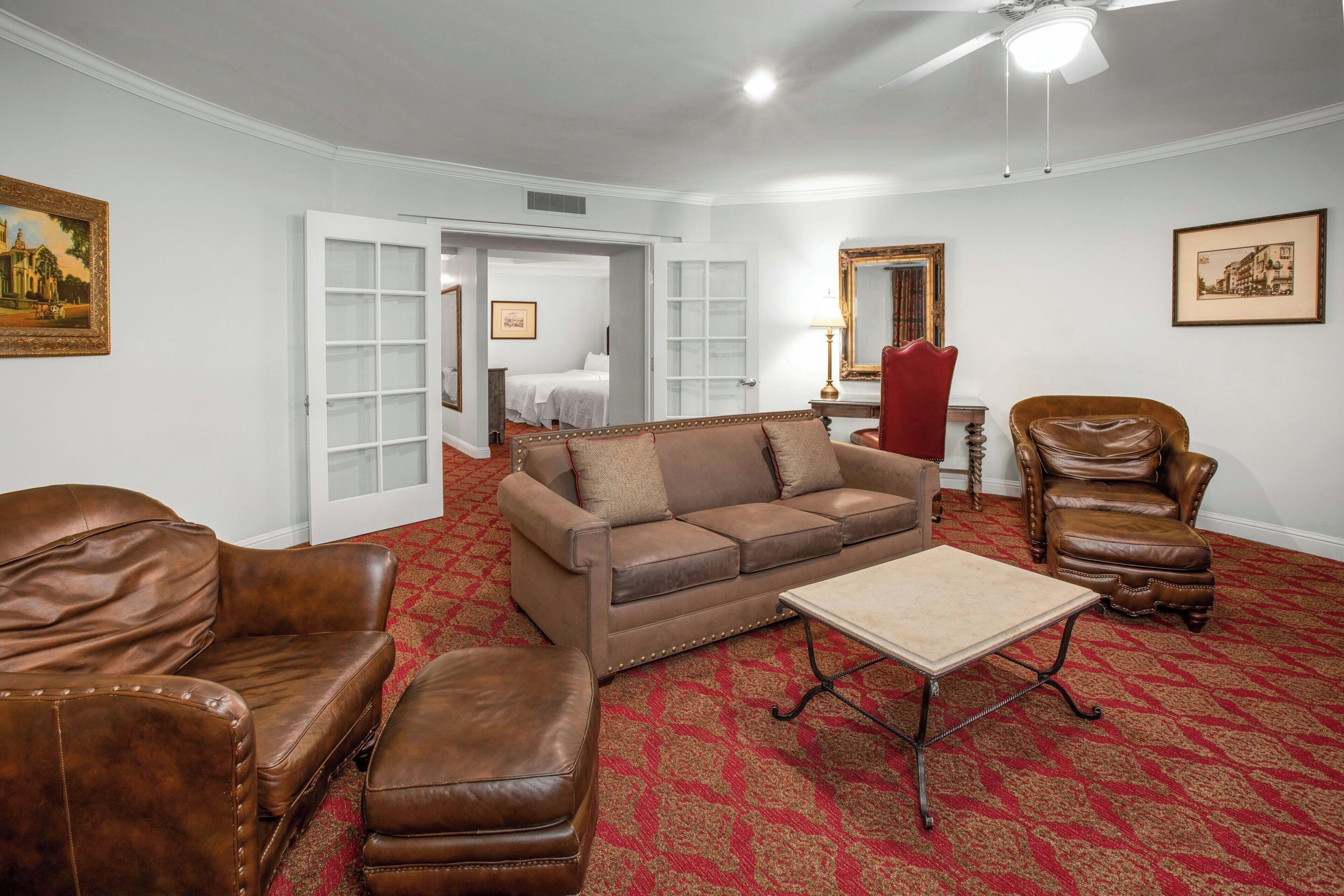 flat-screen tv, pay films