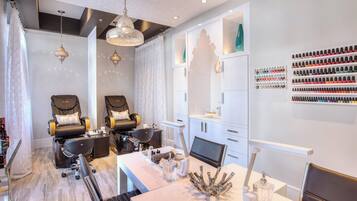 Espace de soins pour les couples, soins corporels, soins d'aromathérapie