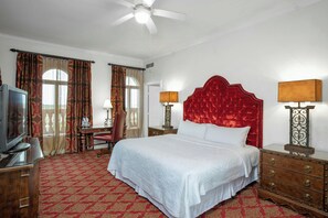 Room, 1 King Bed (Mobility/Hearing Access, Roll-In Shwr) | Premium bedding, down duvets, pillow-top beds, in-room safe