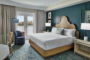 Premium bedding, pillowtop beds, in-room safe, desk at The Inn at Celebration, Autograph Collection 