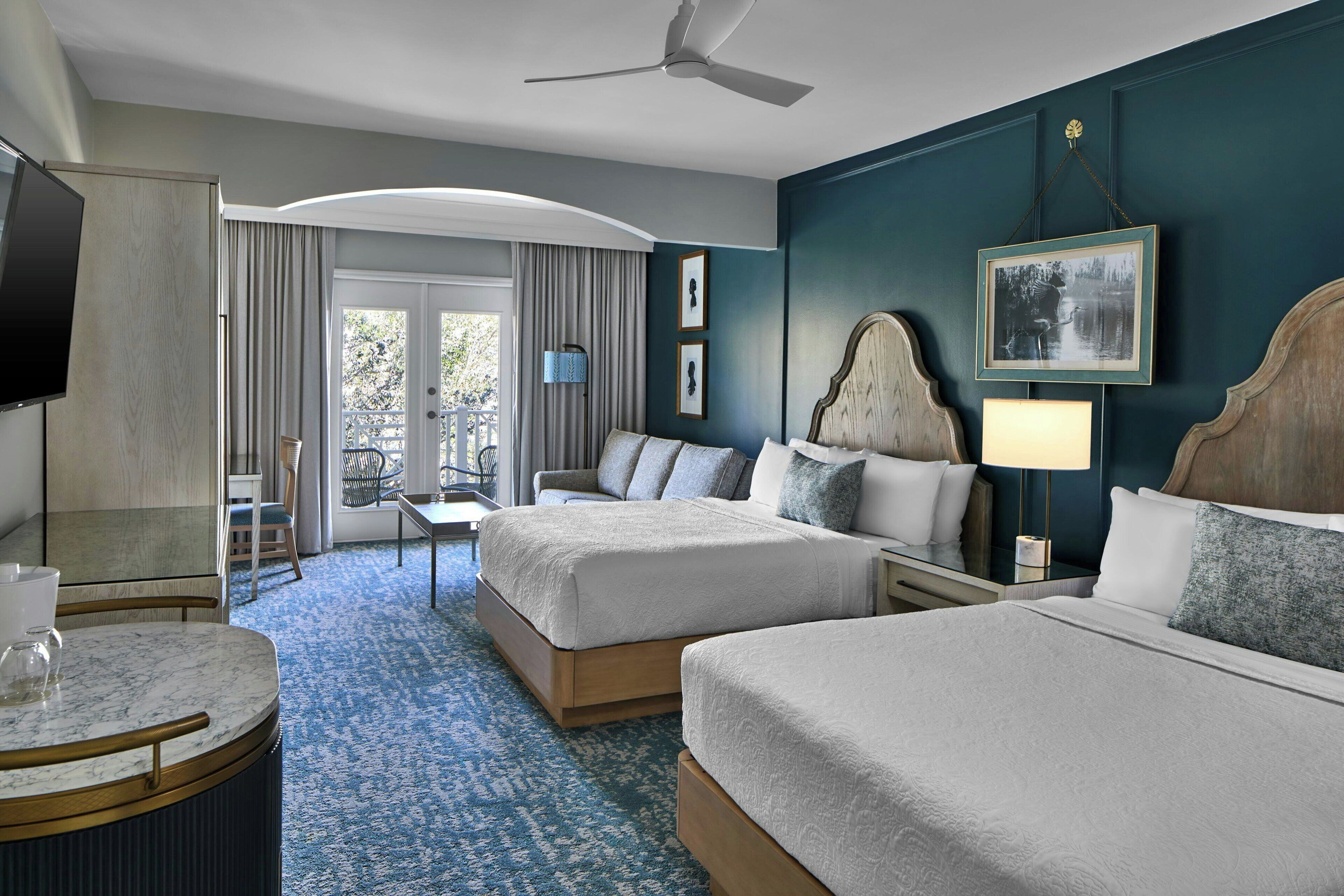 premium bedding, pillow-top beds, in-room safe, desk