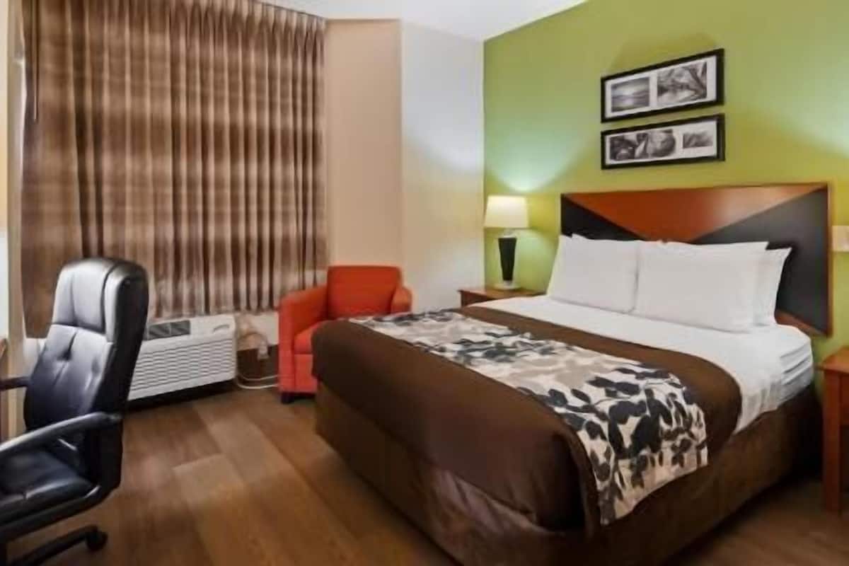 Egyptian cotton sheets, premium bedding, pillowtop beds