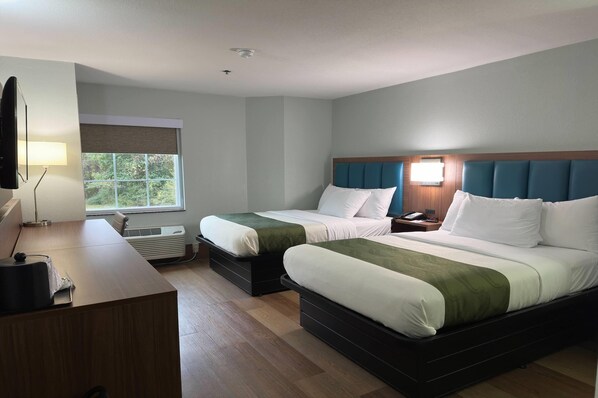 Room, 2 Double Beds, Non Smoking | Egyptian cotton sheets, premium bedding, pillowtop beds - Wingate by Wyndham Macon I-475 (Macon)