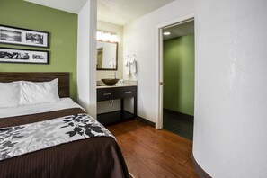 Hair dryer, towels - Sleep Inn Rockford I-90 (Rockford)