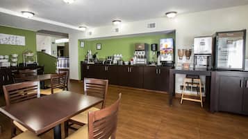 Free daily continental breakfast