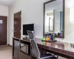 Premium bedding, pillowtop beds, desk, laptop workspace