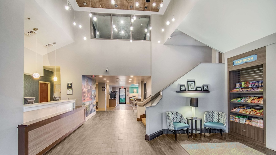 Clarion Pointe Wake Forest - Raleigh North