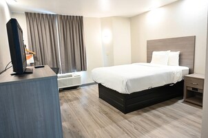 Habitación, 1 cama de matrimonio, accesible para personas con discapacidad, no fumadores | Wifi gratis y despertador