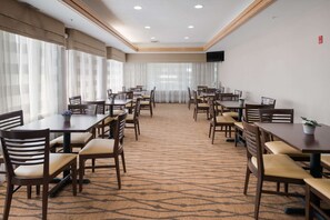 Desayuno buffet incluido todos los días 