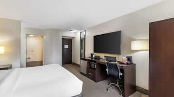 Desk, iron/ironing board, rollaway beds, free WiFi