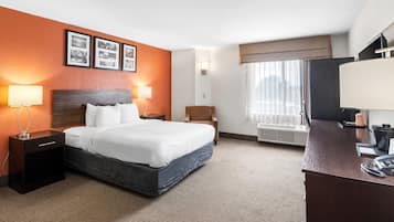 Room, 1 Queen Bed, Non Smoking | Desk, iron/ironing board, rollaway beds, free WiFi