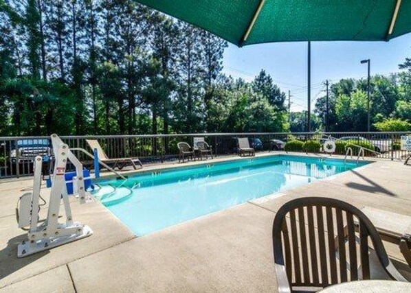 Seasonal outdoor pool