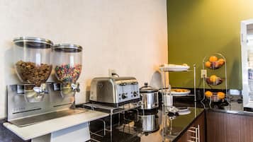 Free daily continental breakfast