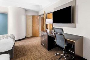 書桌、熨斗/熨衫板、免費 Wi-Fi、鬧鐘