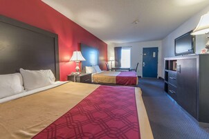 Quarto standard, 2 camas Queen, para não fumantes | Berços grátis, camas extras/dobráveis (sobretaxa), Wi-Fi de cortesia