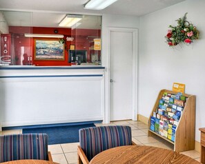 Lobby - Econo Lodge Ruther Glen (Ruther Glen)