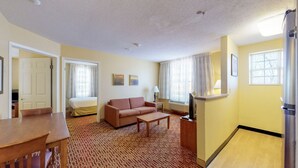 Two Bedroom Suite | Living area | 32-inch flat-screen TV with digital channels, TV - Pine Bush Suites Albany University (Albany)