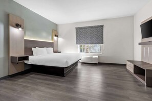 Habitación, 1 cama de matrimonio grande, no fumadores (Efficiency) | Ropa de cama de alta calidad y escritorio