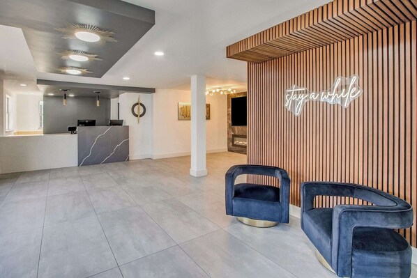 Lobby - MainStay Suites Columbia Harbison (Columbia)