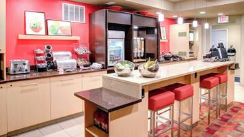 Free daily continental breakfast