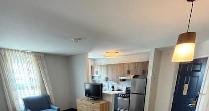 Sonesta Simply Suites Detroit Novi