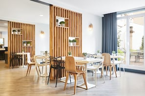Daily buffet breakfast (EUR 14 per person)