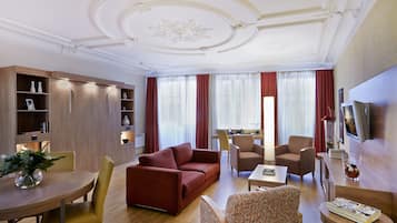 Deluxe Apartment, 1 Bedroom (king size double bed and twin sofa) | In-room safe, desk, iron/ironing board, free cots/infant beds
