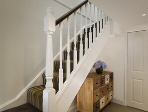 Appartement, 1 chambre | Escalier
