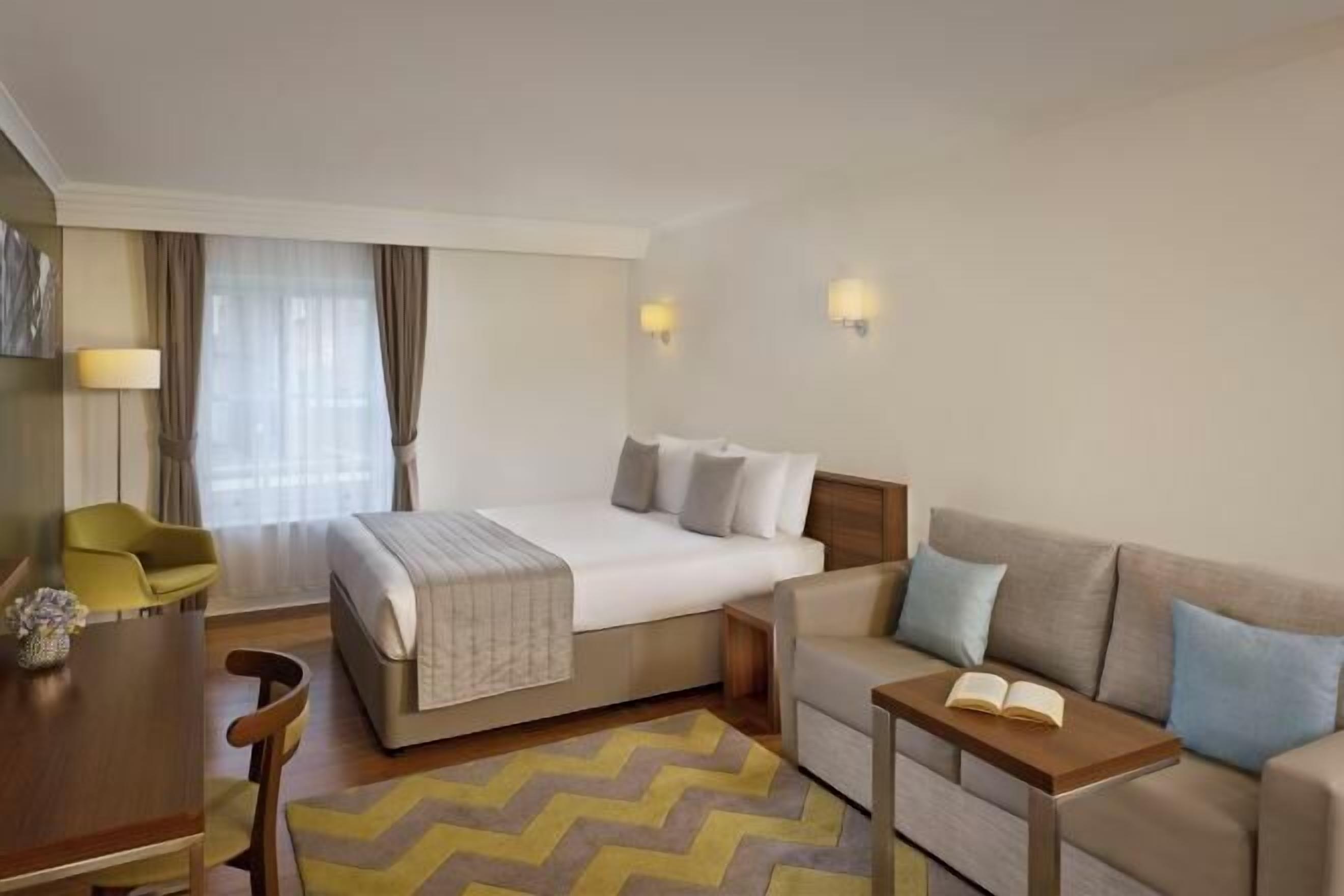 Coffres-forts dans les chambres, bureau, chambres insonorisées