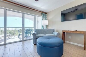 Apartment, 2 Bedrooms, Oceanfront | Living area | Flat-screen TV