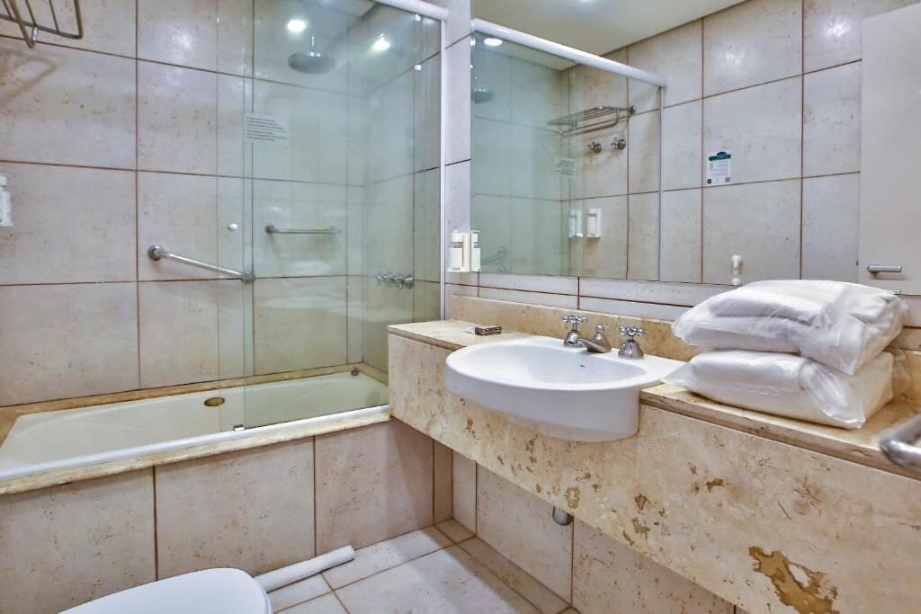 Ensemble douche/baignoire, baignoire relaxante profonde