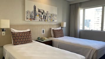 Executive Suite, 2 Twin Beds | Minibar, in-room safe, desk, blackout drapes