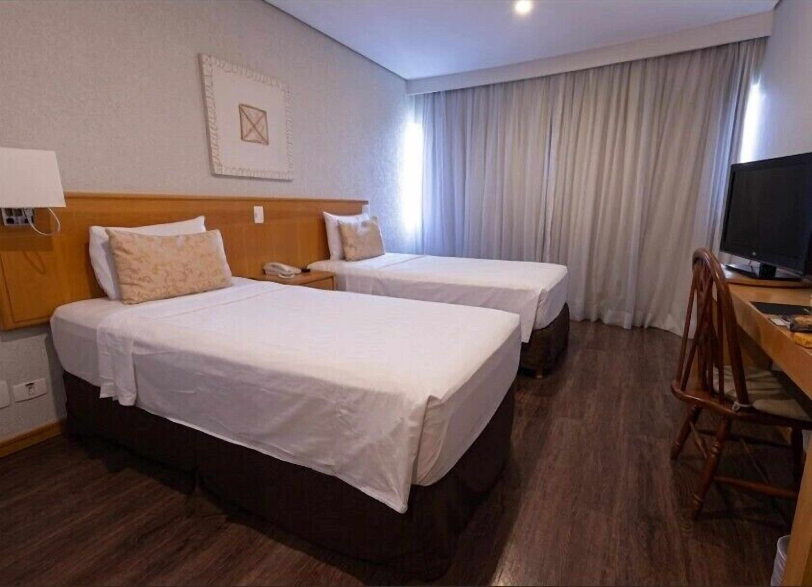 Superior Room, 2 Twin Beds | Minibar, in-room safe, desk, blackout drapes