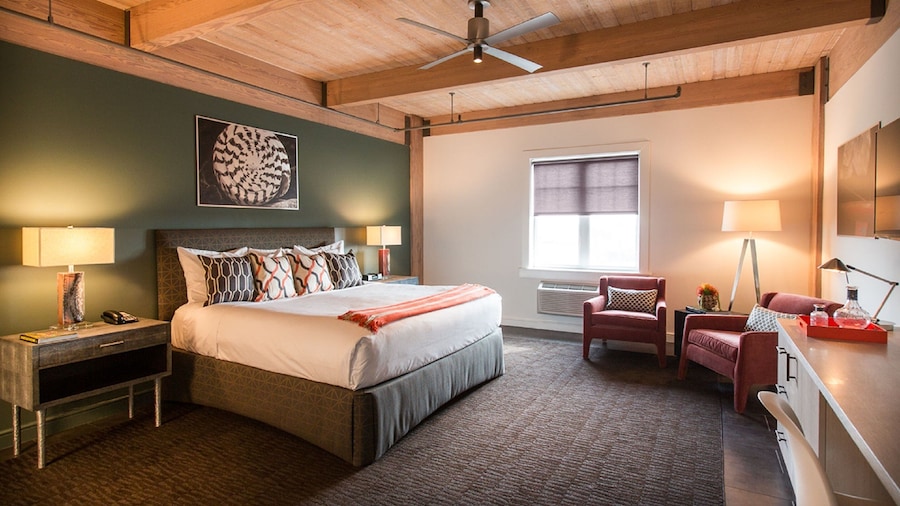 Harbor House at Pier 21