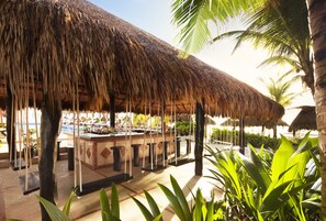 Poolside bar