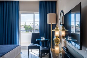 Minibar, desk, blackout curtains, free WiFi
