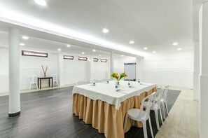 สถานที่จัดงานประชุม