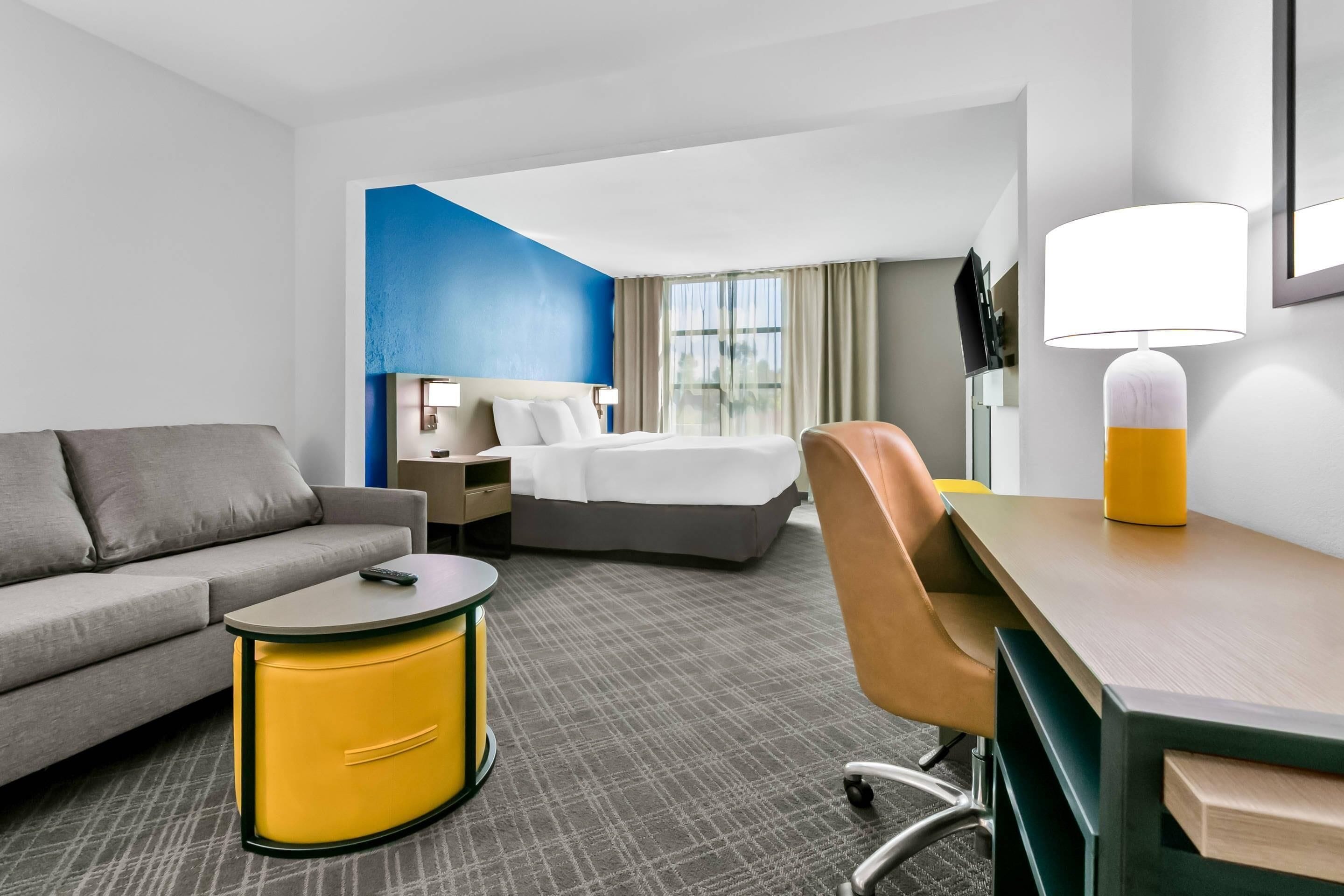 standard room, 1 king bed with sofa bed, non smoking | desk, laptop workspace, blackout curtains, iron/ironing board