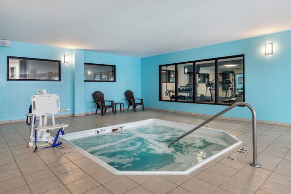 Indoor spa tub
