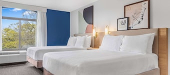 Spark by Hilton Charlotte Tyvola I-77
