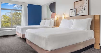Spark by Hilton Charlotte Tyvola I-77